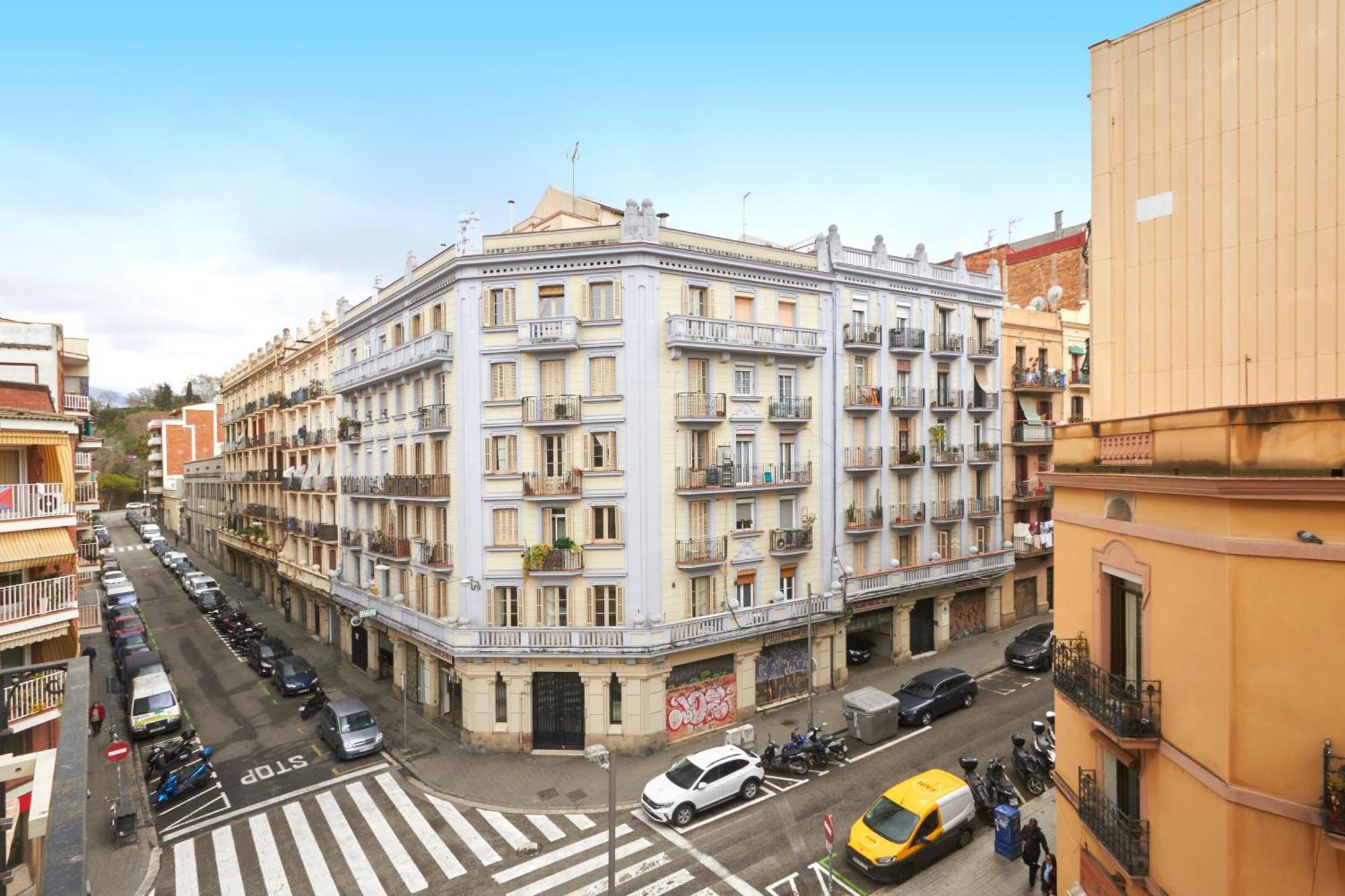 Comfortable Apartment Next To Apolo Theater برشلونة المظهر الخارجي الصورة